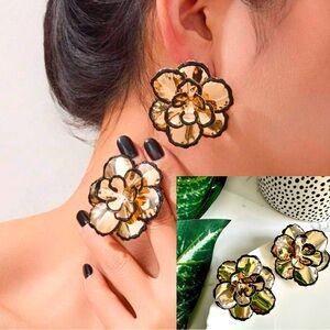2/$30🌵 Gold Flower Blk Outline Earrings Zara Statement Large Garden Floral NEW